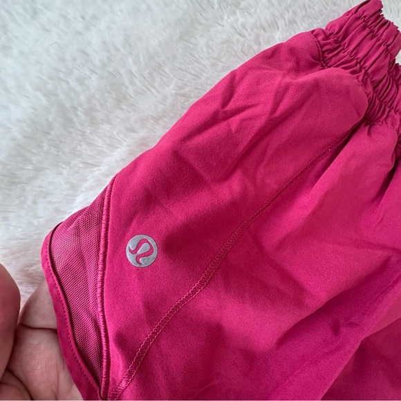 Lululemon Hotty Hot Shorts 2.5” Violet Red, 6. - Picture 4 of 12